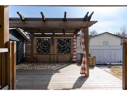 149 Whiteoak Garden, Fort Mcmurray, AB - Outdoor With Deck Patio Veranda With Exterior