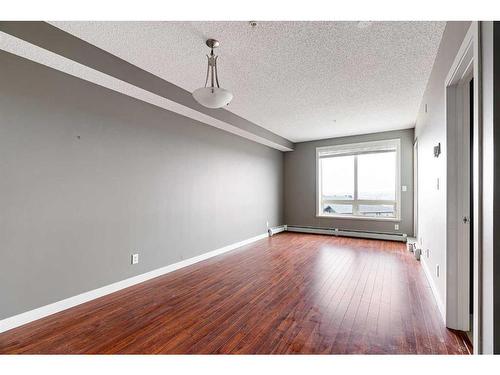 2401-204 Sparrow Hawk Drive, Fort Mcmurray, AB - Indoor Photo Showing Other Room
