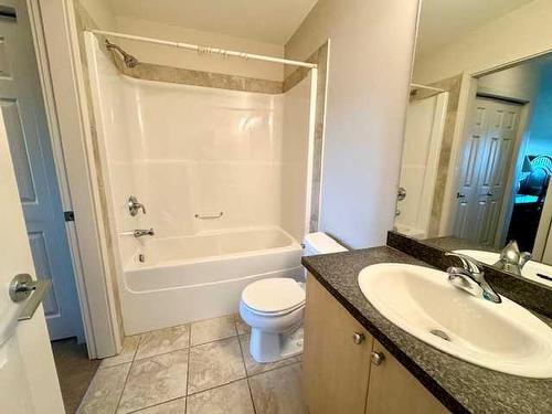 605-8528 Manning Avenue, Fort Mcmurray, AB - Indoor Photo Showing Bathroom