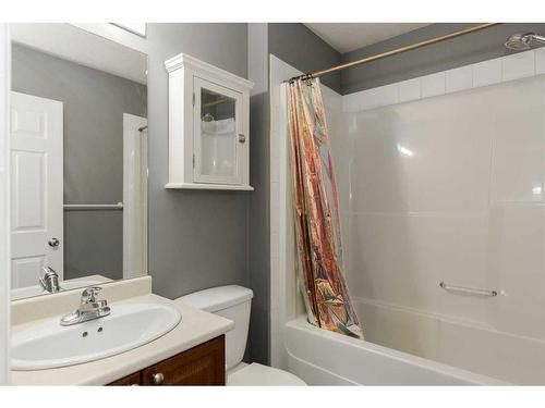 393 Diefenbaker Drive, Fort Mcmurray, AB - Indoor Photo Showing Bathroom