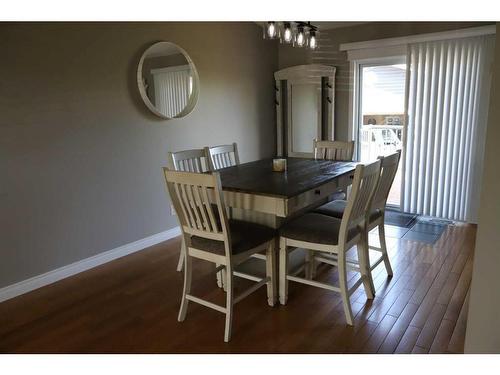 177 Beaton Place, Fort Mcmurray, AB - Indoor Photo Showing Dining Room