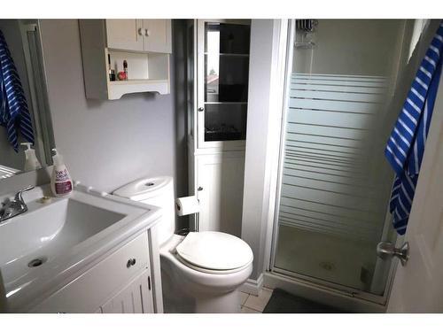 177 Beaton Place, Fort Mcmurray, AB - Indoor Photo Showing Bathroom