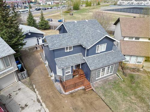 177 Beaton Place, Fort Mcmurray, AB - Outdoor