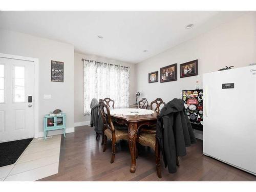 143 Merganser Crescent, Fort Mcmurray, AB - Indoor Photo Showing Dining Room