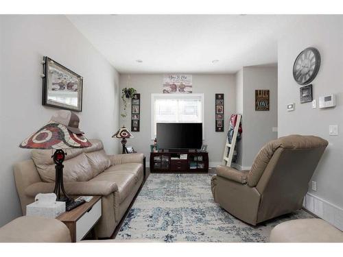 143 Merganser Crescent, Fort Mcmurray, AB - Indoor Photo Showing Living Room