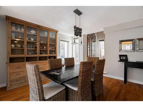 172 Torrie Bay, Fort Mcmurray, AB - Indoor Photo Showing Dining Room