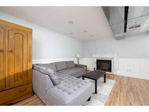 410 Athabasca Avenue, Fort Mcmurray, AB - Indoor Photo Showing Living Room With Fireplace