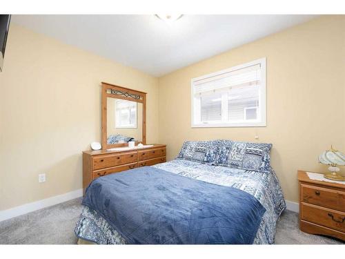 494 Pacific Crescent, Fort Mcmurray, AB - Indoor Photo Showing Bedroom
