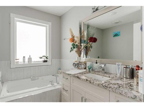 160 Chalifour Street, Fort Mcmurray, AB - Indoor Photo Showing Bathroom