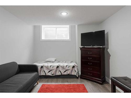 160 Chalifour Street, Fort Mcmurray, AB - Indoor Photo Showing Bedroom