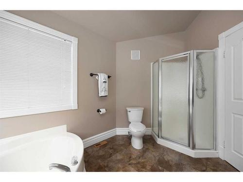 145 Boisvert Place, Fort Mcmurray, AB - Indoor Photo Showing Bathroom