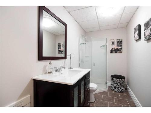 145 Boisvert Place, Fort Mcmurray, AB - Indoor Photo Showing Bathroom