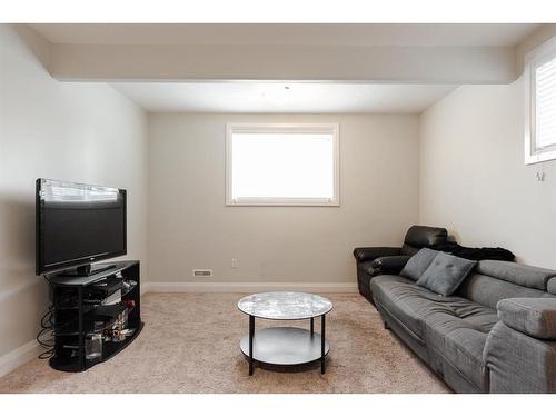 122 Comfort Cove, Fort Mcmurray, AB - Indoor