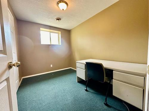 #402-13379 Twp Rd 670 (100 Cathy'S Drive) Holowachuk Estates, Lac La Biche, AB - Indoor Photo Showing Office