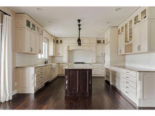 225 Falcon Drive, Fort Mcmurray, AB - Indoor Photo Showing Kitchen With Upgraded Kitchen