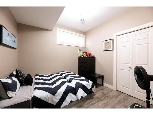 577 Heritage Drive, Fort Mcmurray, AB - Indoor Photo Showing Bedroom