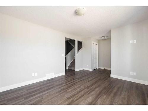 147 Prospect Drive, Fort Mcmurray, AB - Indoor Photo Showing Other Room