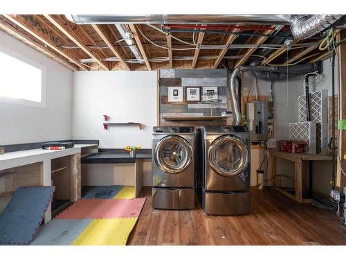 147 Prospect Drive, Fort Mcmurray, AB - Indoor Photo Showing Laundry Room