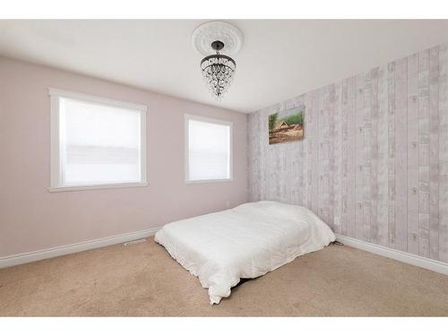 137 Shalestone Way, Fort Mcmurray, AB - Indoor Photo Showing Bedroom