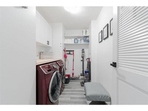 146 Pacific Crescent, Fort Mcmurray, AB - Indoor Photo Showing Laundry Room