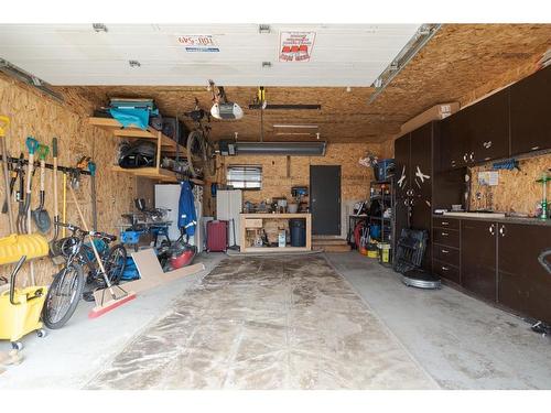 146 Pacific Crescent, Fort Mcmurray, AB - Indoor Photo Showing Garage