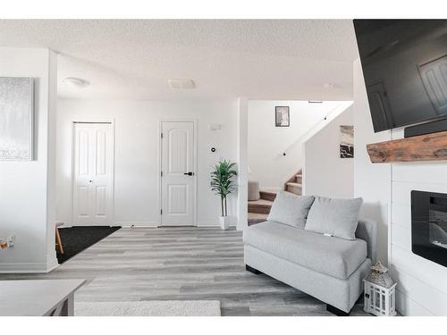 146 Pacific Crescent, Fort Mcmurray, AB - Indoor With Fireplace