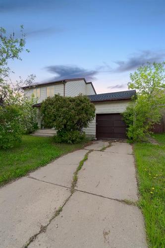 154 Bird Crescent, Fort Mcmurray, AB - Outdoor