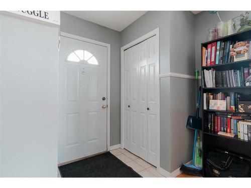 221 Sitka Drive, Fort Mcmurray, AB - Indoor Photo Showing Other Room