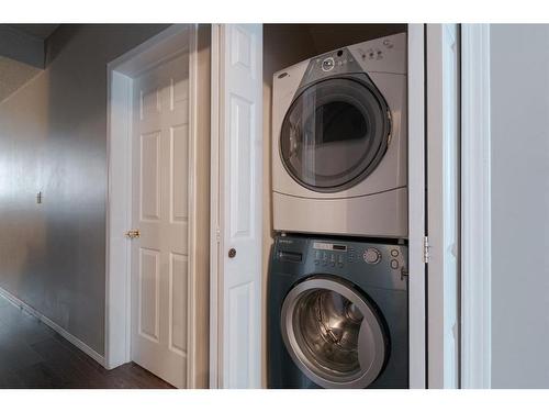 221 Sitka Drive, Fort Mcmurray, AB - Indoor Photo Showing Laundry Room