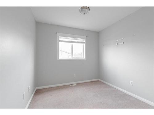 156 Fox Crescent, Fort Mcmurray, AB - Indoor Photo Showing Other Room