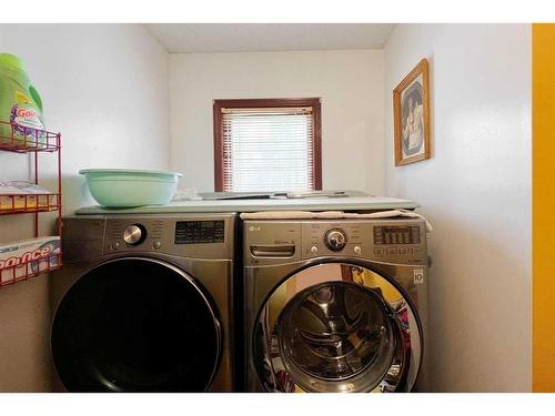 521 Park Drive, Rural Athabasca County, AB - Indoor Photo Showing Laundry Room