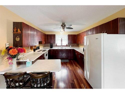 521 Park Drive, Rural Athabasca County, AB - Indoor Photo Showing Kitchen