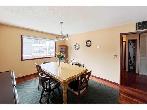 521 Park Drive, Rural Athabasca County, AB - Indoor Photo Showing Dining Room