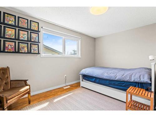 197 Silin Forest Road, Fort Mcmurray, AB - Indoor Photo Showing Bedroom
