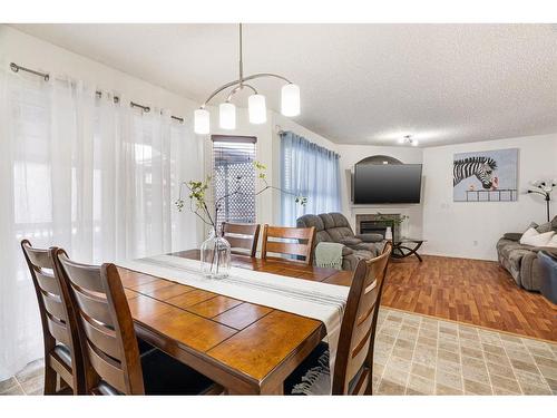 153 Cinnamon Street, Fort Mcmurray, AB - Indoor Photo Showing Dining Room