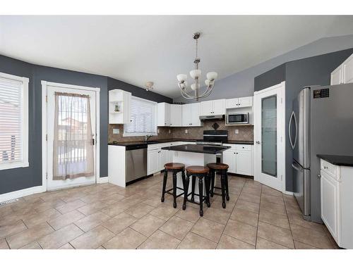 120 Atkinson Road, Fort Mcmurray, AB - Indoor Photo Showing Kitchen