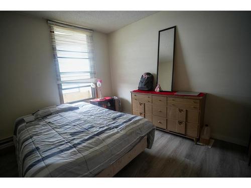910-11721 Macdonald Drive, Fort Mcmurray, AB - Indoor Photo Showing Bedroom