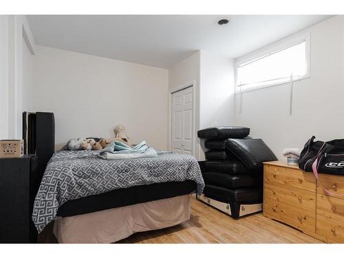 180 Webb Drive, Fort Mcmurray, AB - Indoor Photo Showing Bedroom
