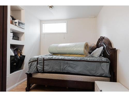 180 Webb Drive, Fort Mcmurray, AB - Indoor Photo Showing Bedroom