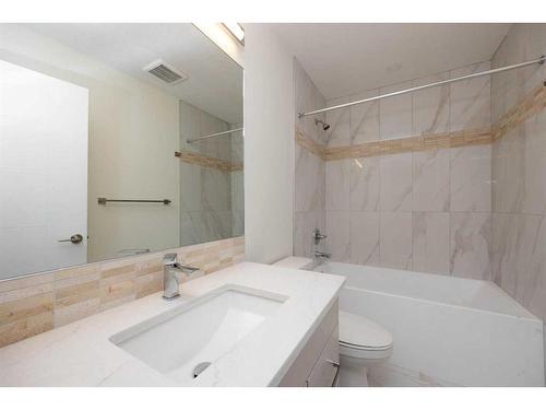 213 Siltstone Place, Fort Mcmurray, AB - Indoor Photo Showing Bathroom