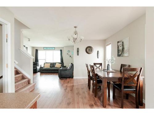 211 Merganser Crescent, Fort Mcmurray, AB - Indoor Photo Showing Dining Room