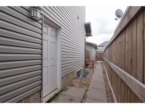 211 Merganser Crescent, Fort Mcmurray, AB - Outdoor With Exterior