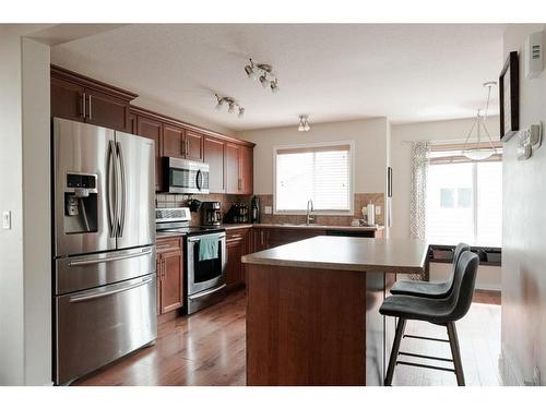 211 Merganser Crescent, Fort Mcmurray, AB - Indoor Photo Showing Kitchen With Stainless Steel Kitchen