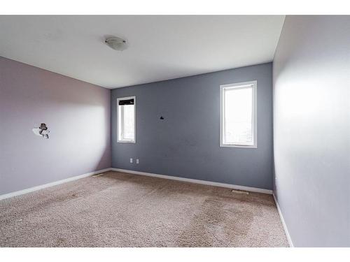 118 Laffont Way, Fort Mcmurray, AB - Indoor Photo Showing Other Room