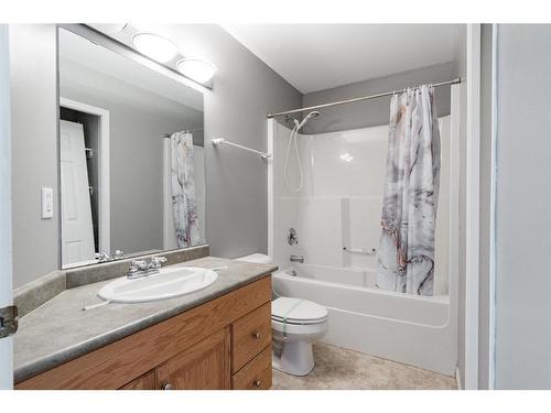 118 Laffont Way, Fort Mcmurray, AB - Indoor Photo Showing Bathroom