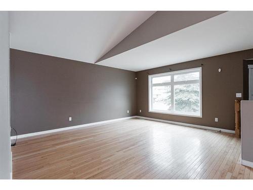 118 Laffont Way, Fort Mcmurray, AB - Indoor Photo Showing Other Room