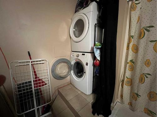 606-10179 105, Edmonton, AB - Indoor Photo Showing Laundry Room