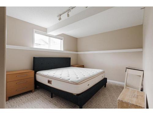 188 Warren Road, Fort Mcmurray, AB - Indoor Photo Showing Bedroom