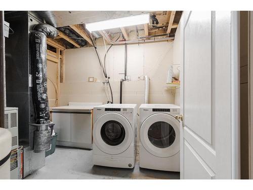 188 Warren Road, Fort Mcmurray, AB - Indoor Photo Showing Laundry Room