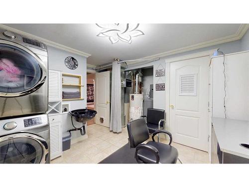 454 Athabasca Avenue, Fort Mcmurray, AB - Indoor Photo Showing Laundry Room